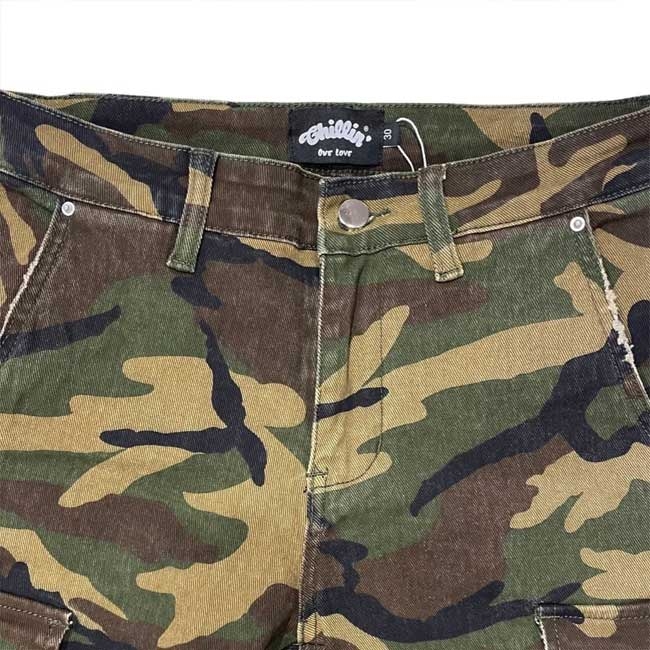 パンツ Chillin' Camo CargoPants BlackLeather 30 Chillin' CAMO CARGO PANTS - BLACK LEATHER
